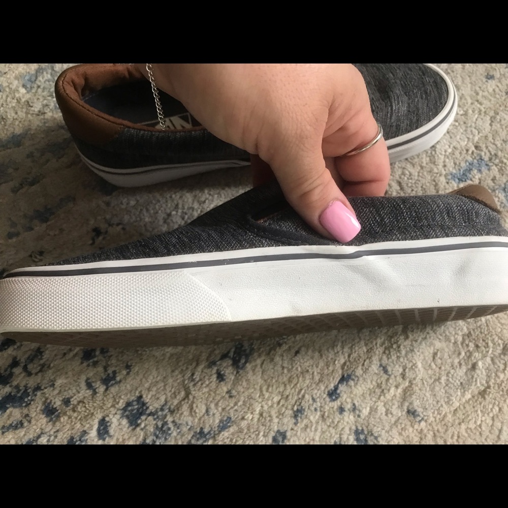 Vans - Picture 7 of 8